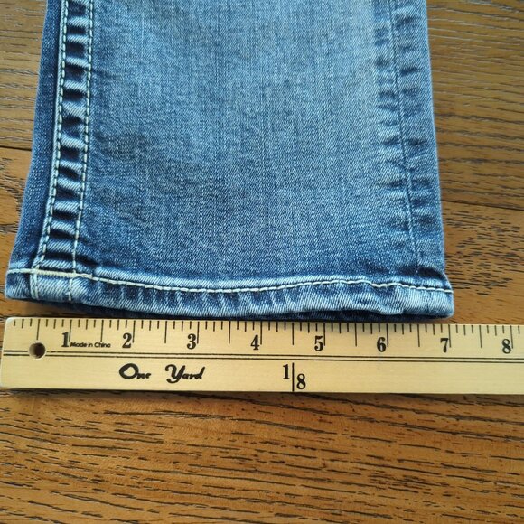 Vigoss Denim Capri Jeans‎ size 4 With Embroidered Pockets & Sequins Details - Picture 13 of 13